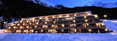 Nira Alpina Hotel